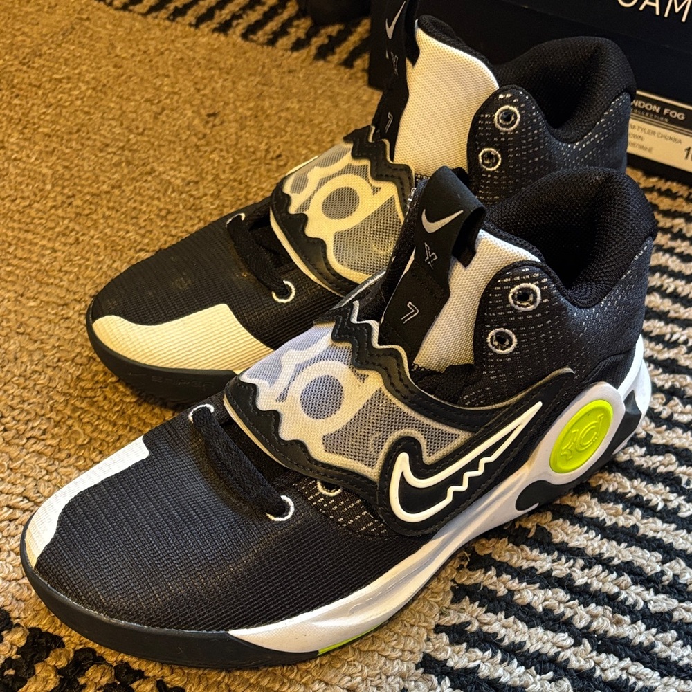 Nike KD Trey 5 X (pre-owned)